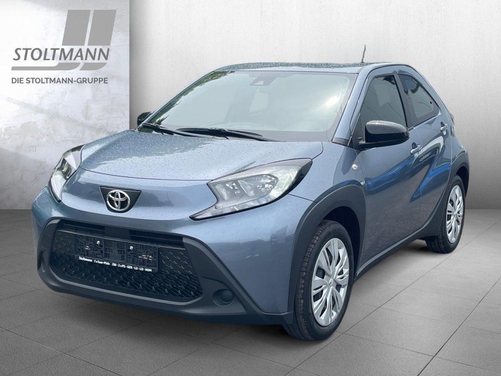 Foto 1 - Aygo X Business Edition (AB7), Celestite grey metallic