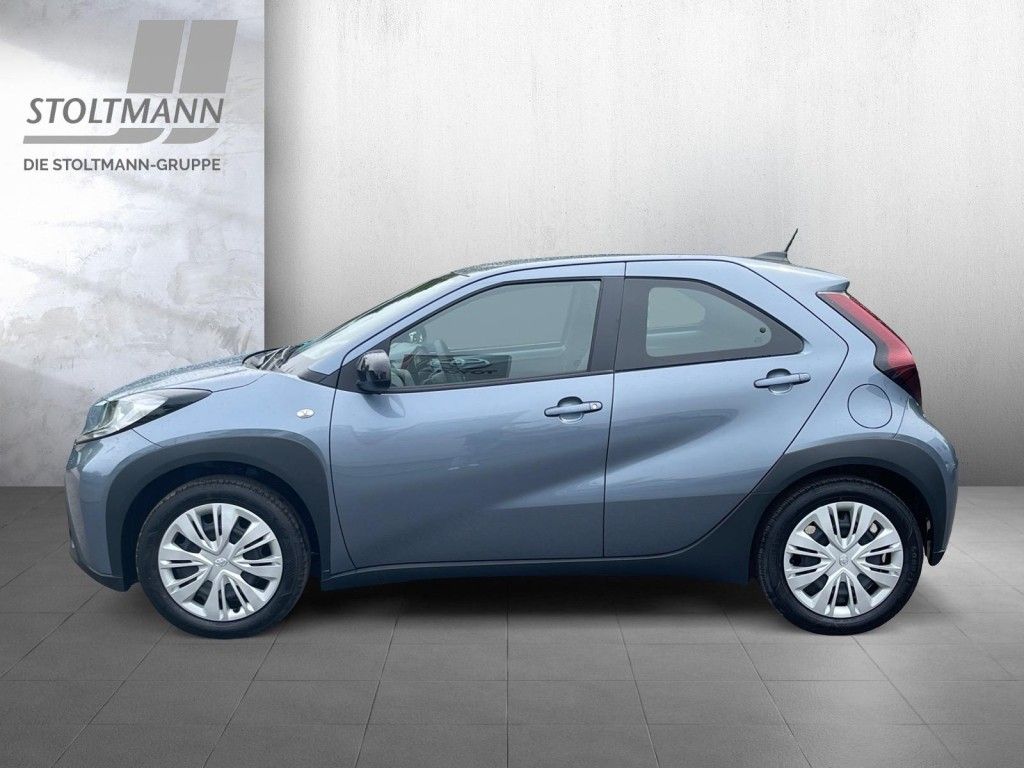 Foto 1 - Aygo X Business Edition (AB7), Celestite grey metallic