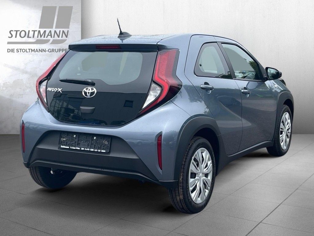 Foto 1 - Aygo X Business Edition (AB7), Celestite grey metallic