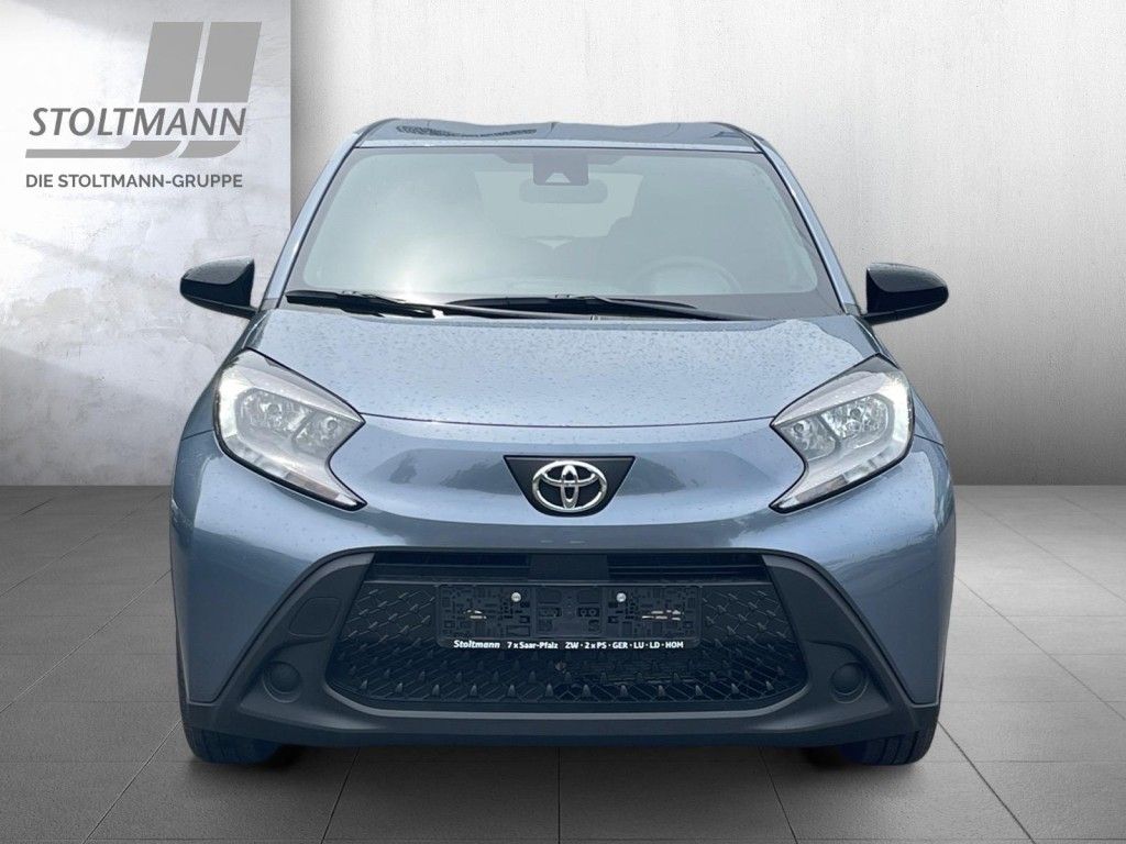 Foto 1 - Aygo X Business Edition (AB7), Celestite grey metallic