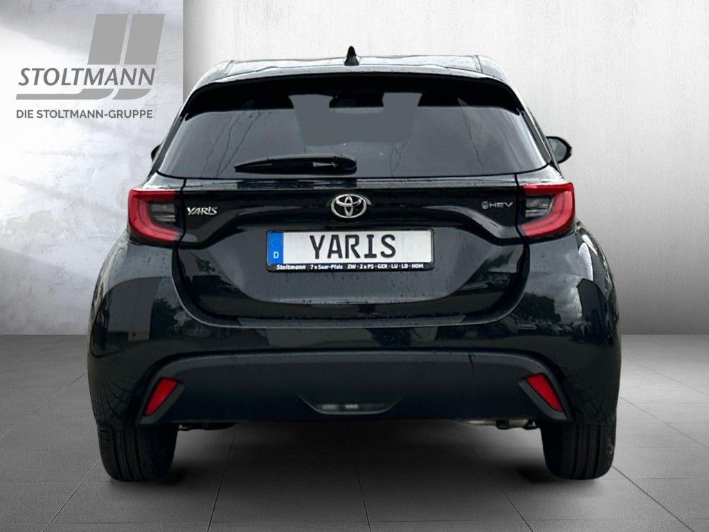 Foto 1 - Yaris Hybrid 116 1.5 VVT-i Teamplayer (XPA1), Mysticschwarz Mica