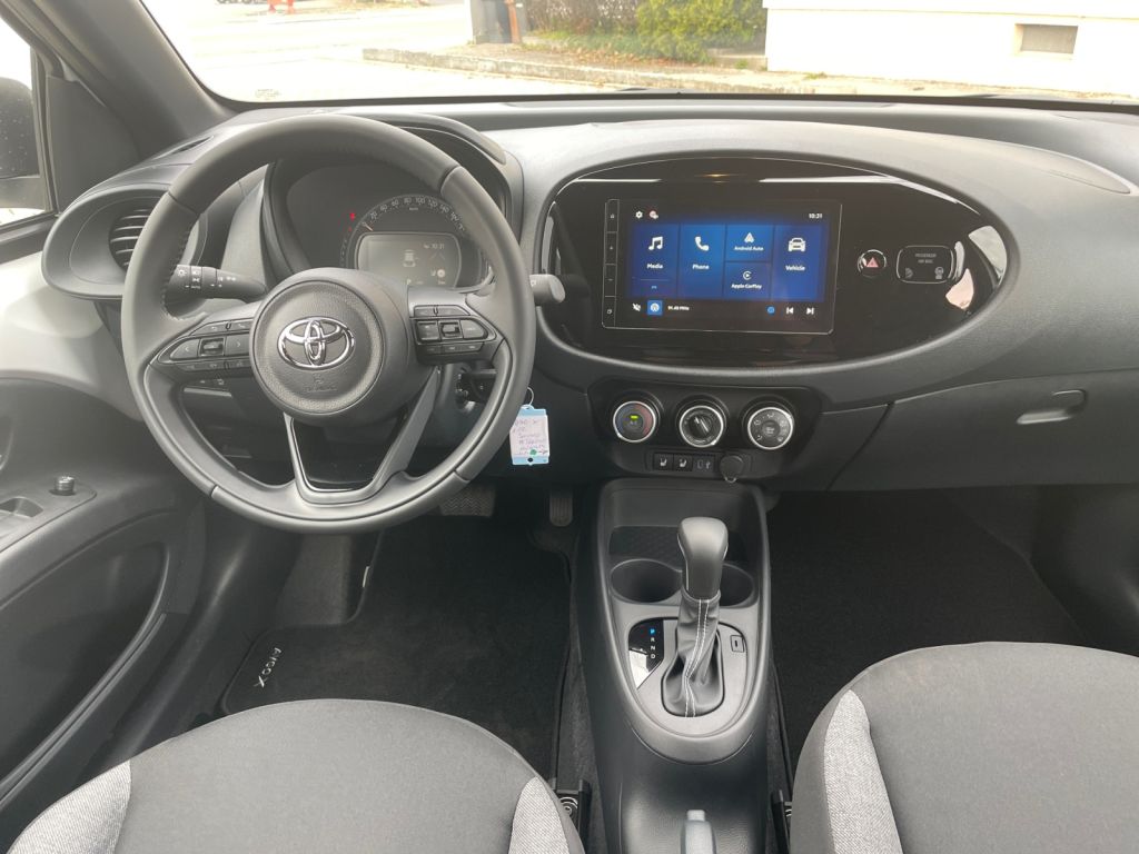 Foto 1 - Aygo X S-CVT Business Edition ST-Line, Schneeweiß