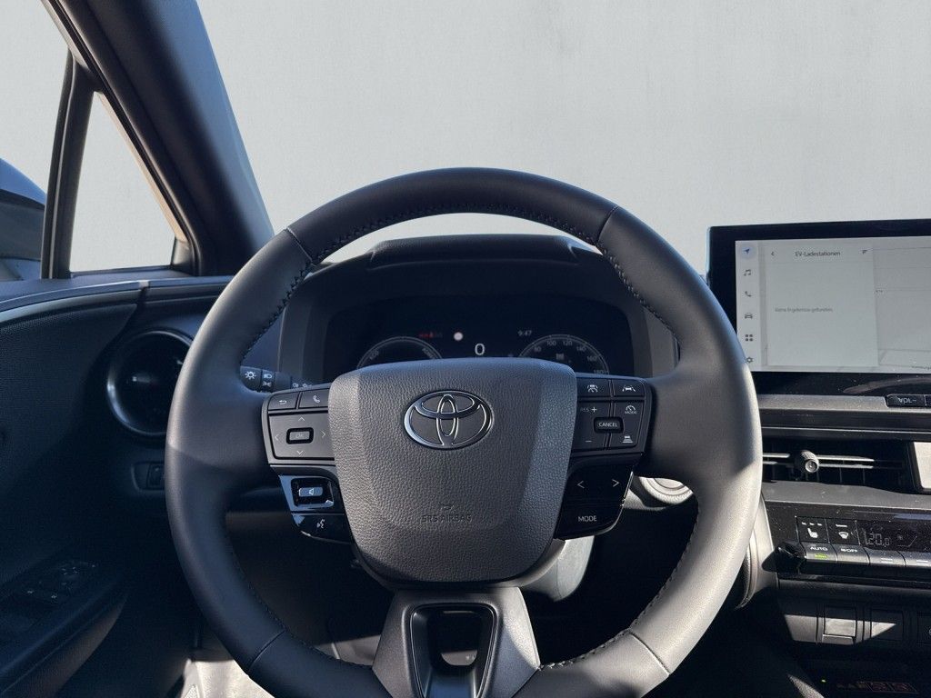 Foto 1 - C-HR 2.0 Plug-in-Hybrid Teamplayer (AX2), Cosmic-silber Metallic/Schwarz