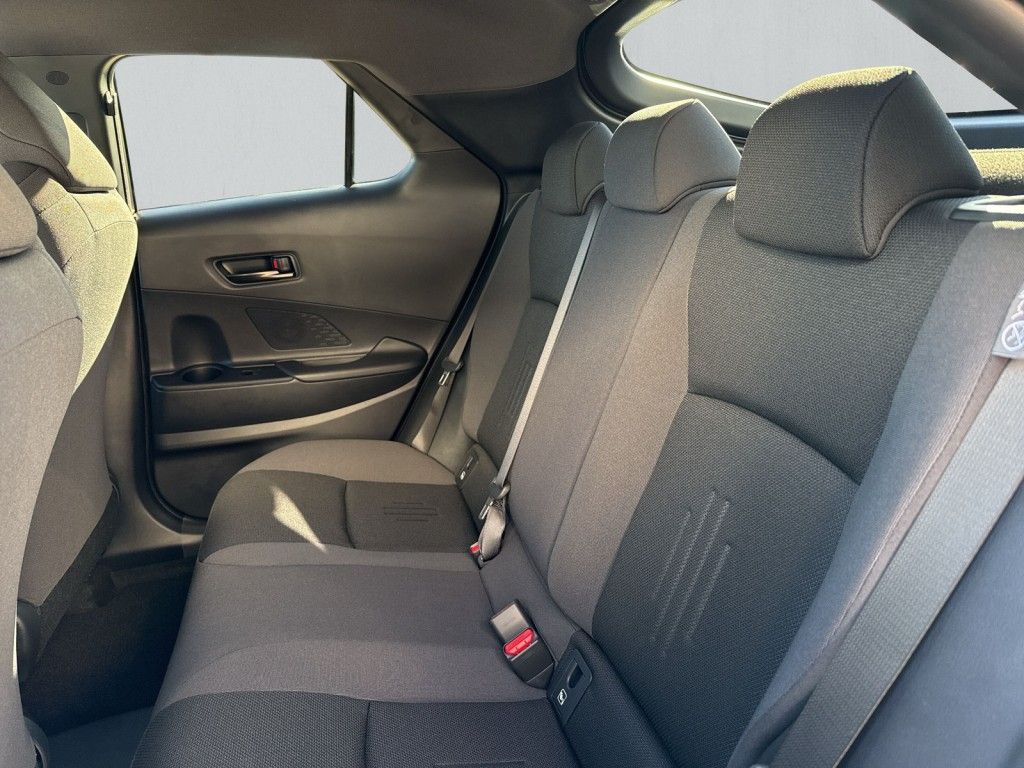 Foto 1 - C-HR 2.0 Plug-in-Hybrid Teamplayer (AX2), Cosmic-silber Metallic/Schwarz